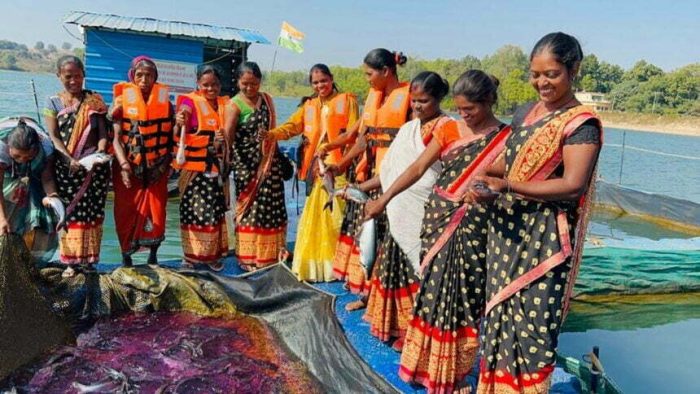 Fisheries: Earned 13 lakh rupees in 10 months by doing fish farming, the fisher is excited to get the status of farming