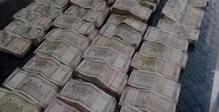 Black Cash Recovered : गाड़ी से 68.68 लाख रुपए बरामद…सरिया कारोबारियों पर भी पुलिस की कार्रवाई