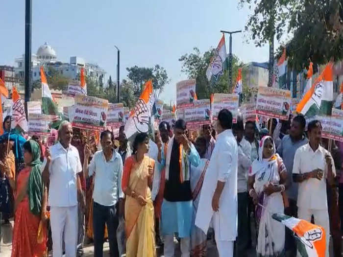 Hath se Hath Jodo: Congress's 'Hath se Hath Jodo' padyatra begins in Chhattisgarh, will last for two months