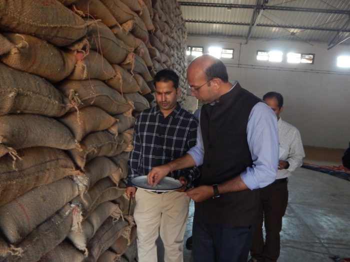 Raipur CL: Raipur collector inspected food storage depot Mandirhasaud