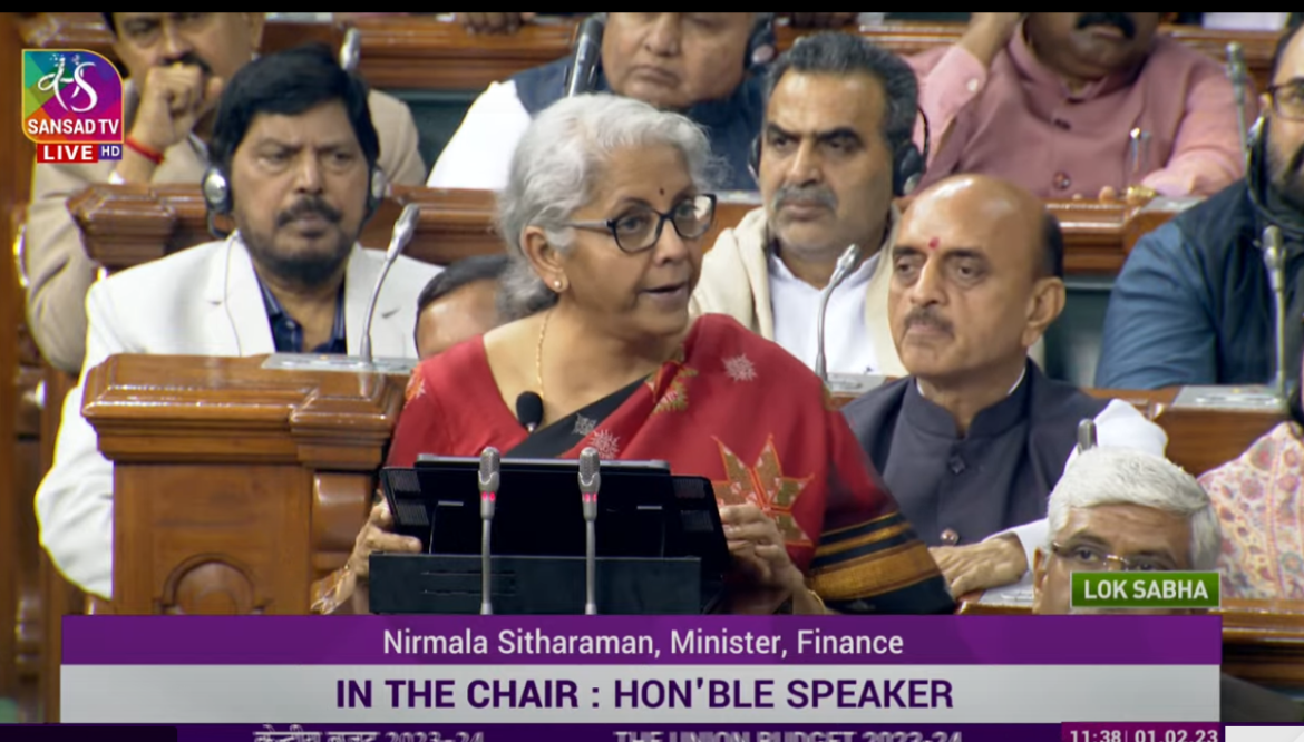 LIVE Budget 2023 : वित्‍त मंत्री निर्मला सीतारमण ने पेश किया अपना पांचवां बजट…देखें सीधा लाइव प्रसारण