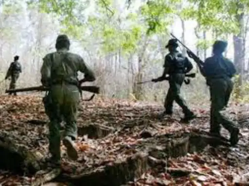 Five naxalites injured: Naxalites encounter with police in Aaland forest, five Naxalites were injured…