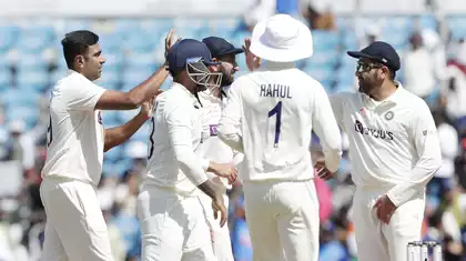 Ind Vs Aus Test Series : भारत ने आस्ट्रेलिया को पारी से किया पराजित, जडेजा के बाद अश्विन ने दिखाया जलवा…