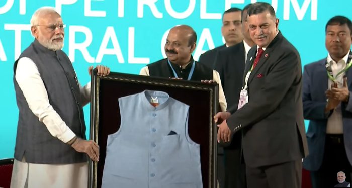 Recycle Jacket: PM Modi reached Parliament wearing a jacket made from recycled plastic bottles