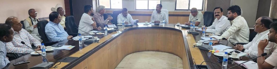 Ambulance Seva : राजमार्गों में घायलों के त्वरित उपचार के लिए एम्बुलेंस सेवा 108 और 1033 का जल्द किया जाएगा इंटीग्रेशन