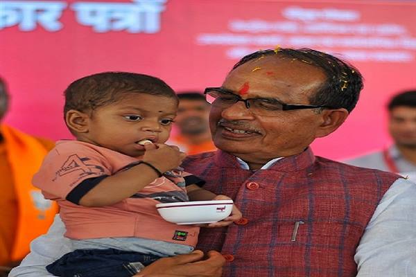 Ladli Behna Mahasammelan: The family expressed gratitude for the treatment facility provided by Chief Minister Chouhan