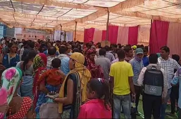 Social Welfare Department: Registration of 400 Divyang in Sarangarh camp