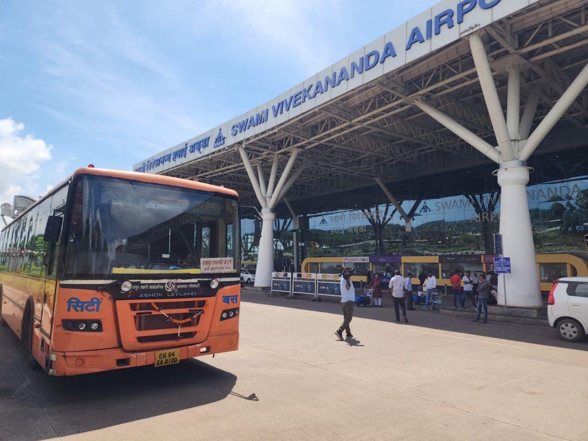 Start City Bus : रायपुर एयरपोर्ट से दुर्ग तक शुरू हुई वातानुकूलित सिटी बस सेवा