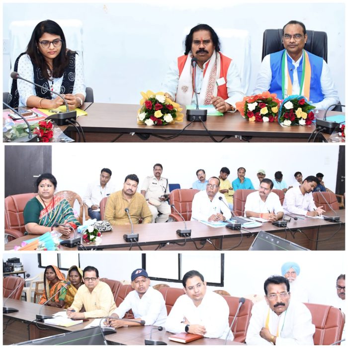 CSIDC: Dr. Nand Kumar Sai took a meeting of CSIDC officials and reviewed the work