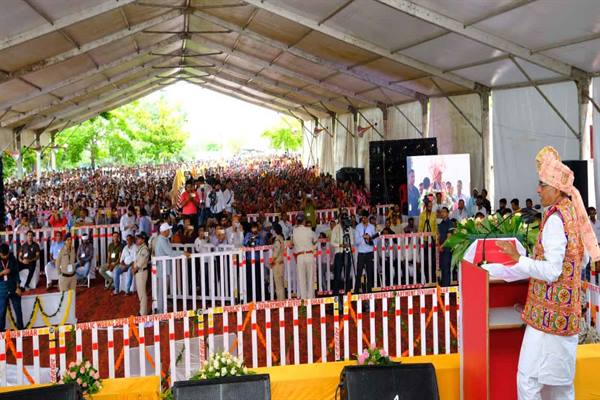 Vikas Parv 2023: Chief Minister Shivraj inaugurated the Vikas Parv and performed bhoomi-pujan of development works worth more than 2771 crores.
