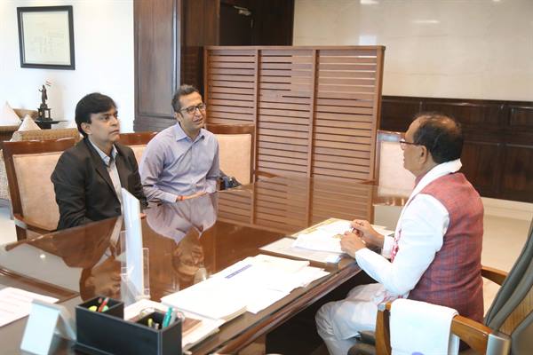 Willing to Invest: Industrialists meet Chief Minister Shivraj Chouhan… TVS, IPCA, Barlokar India, Hindustan are keen to invest in urban infra-structure