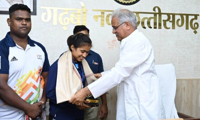 CM Announcement Completed: Chhattisgarh's daughter Dnyaneshwari becomes Assistant Sub-Inspector in Police Department