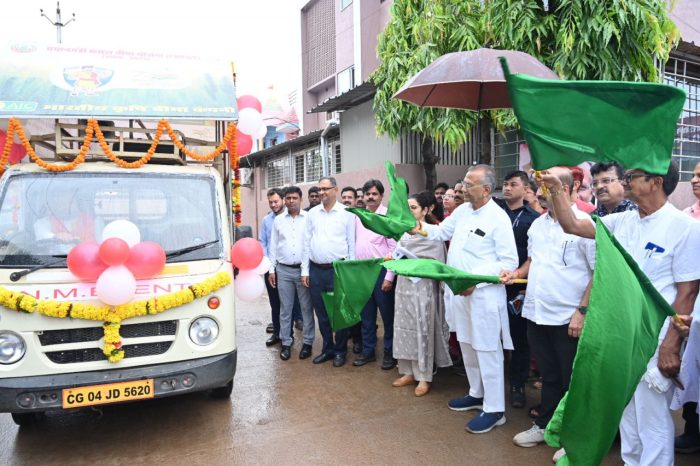 PMFBY: Agriculture Minister Tamradhwaj Sahu flagged off crop insurance awareness chariots