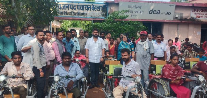 Tricycle Hand Over: Battery operated tricycles were handed over to 35 Divyangs of the district on Minimata Memorial Day