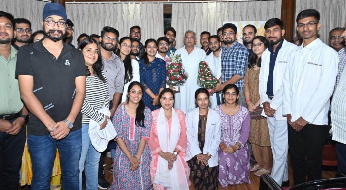 Junior Doctor's: Junior doctors expressed gratitude to the Chief Minister for increasing the scholarship