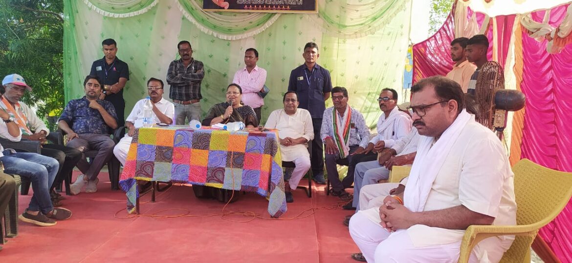 Balod News : महिला एवं बाल विकास तथा समाज कल्याण मंत्री अनिला भेंड़िया ने विभिन्न विकास कार्यों का किया भूमिपूजन