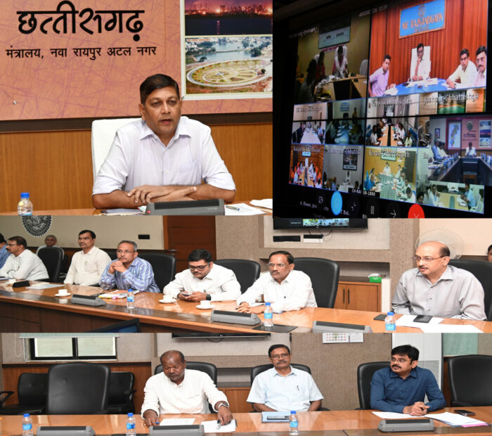 Video Conference Meeting: Chief Secretary purchased paddy from commissioners and collectors through video conference and reviewed important schemes.