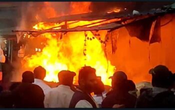 Horrific Fire Breaking: A massive fire broke out in a kerosene shop…fire brigade on the spot…see horrifying back 2 back VIDEO