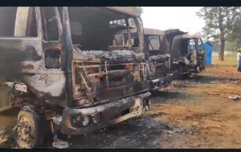 Naxalite's Kartut: Big news from Dantewada...! Naxalites set Bhansi asphalt plant on fire...see back to back VIDEO