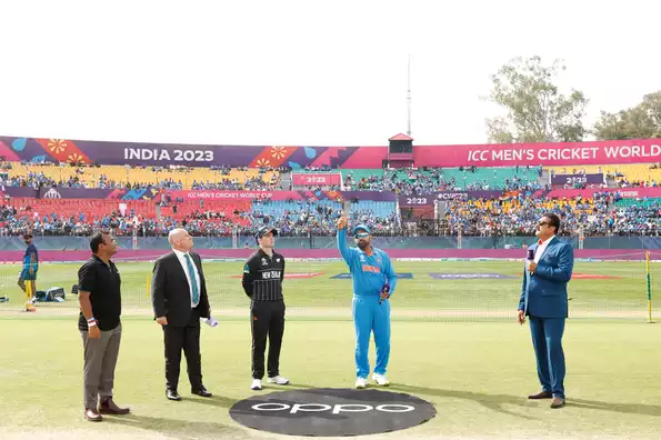 IND vs NZ : भारत और न्यूजीलैंड के बीच सेमीफाइनल में जंग, देखें हेड टु हेड रिकॉर्ड, कौन है भारी?
