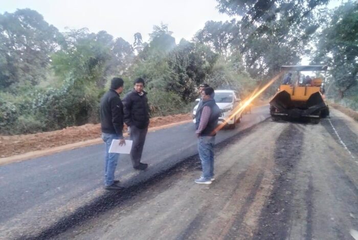 Collector Dr. Ravi Mittal: Collector inspected the ongoing road construction work in Charidod-Bagicha