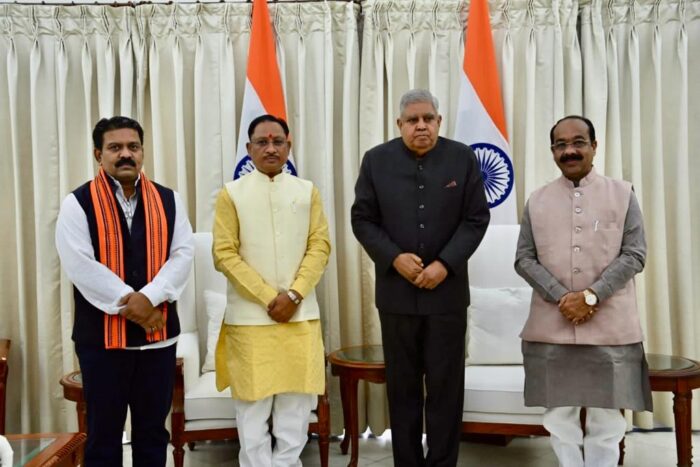 Courtesy meet with Vice President: Chhattisgarh Chief Minister Vishnudev Sai had a courtesy meeting with Vice President Jagdeep Dhankhar at the Vice President's residence in New Delhi on Saturday morning.