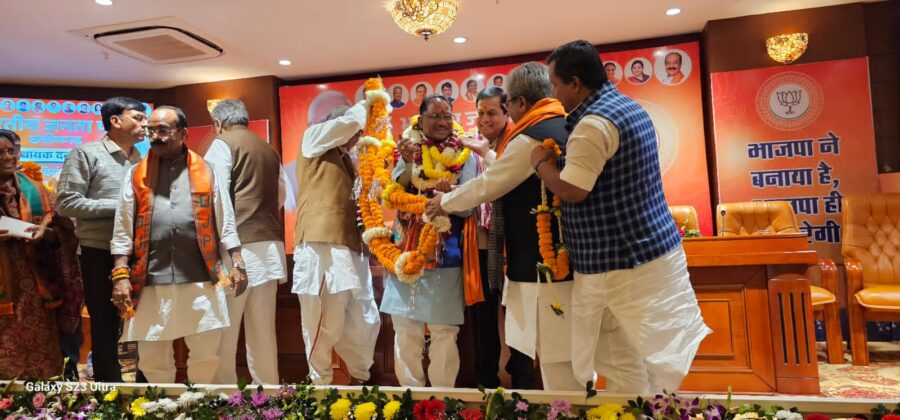 CM Suspense Over: Big tribal face Vishnu Dev Sai…! See the protocol as the convoy for the Chief Minister reached Kushabhau Thackeray complex...Om Mathur said- listen to VIDEO