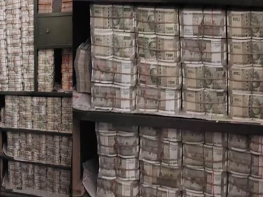 Buddhist Distillery: Eye-popping hairstyle…! Bundles of notes in the almirah…! More than Rs 100 crore cash found