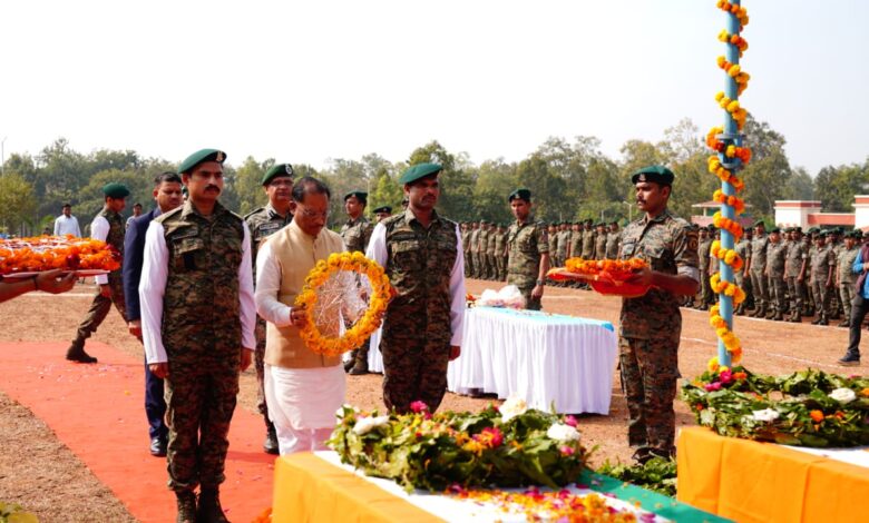 Floral Tribute: Chief Minister Vishnu Dev Sai paid tribute to the martyred soldiers by offering floral tributes on their mortal remains.