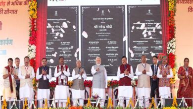 PM Modi in MP: The double engine government is working double fast in Madhya Pradesh...Inaugurated and laid the foundation stone of development projects worth about Rs 7500 crore.