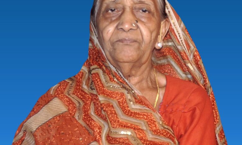 Maternal grief: Death of social worker Ramjilal Agarwal's wife and Brijmohan Agarwal's mother.