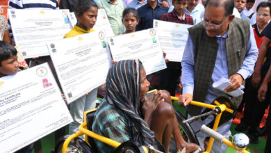 CM in Jashpur: Chief Minister Vishnudev Sai distributed materials under Sashakt Jashpur.