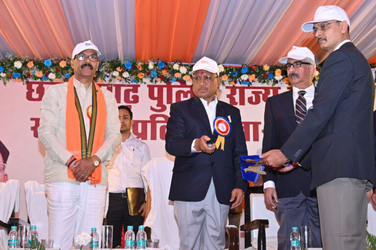 CG Police Two Apps: Chief Minister Vishnu Dev Sai launched two apps made by Chhattisgarh Police.