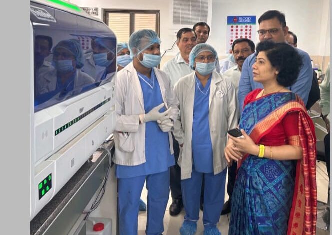 Joint Secretary Anuradha Patnaik: Joint Secretary Anuradha Patnaik, Union Health Ministry visited Hummer Lab and Health Center