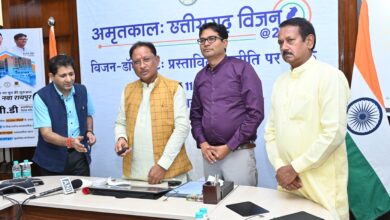 Built Up Area allotment: Chief Minister Vishnudev Sai and Housing and Environment Minister O.P. Chaudhary handed over built-up area allocation order to two IT companies for operation