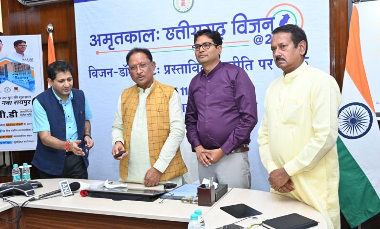 Built Up Area allotment: Chief Minister Vishnudev Sai and Housing and Environment Minister O.P. Chaudhary handed over built-up area allocation order to two IT companies for operation