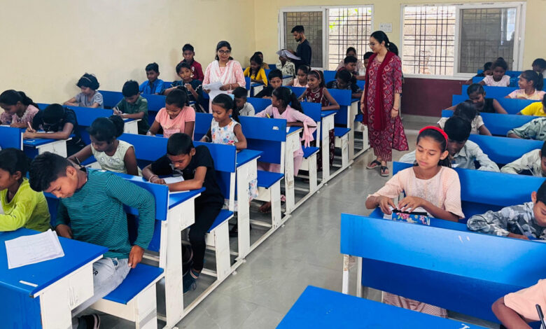 Cg Eklavya School: There is an atmosphere of enthusiasm among the children of the state for admission in Eklavya School, 81.83 percent students appeared in the entrance examination conducted in 28 districts of the state.