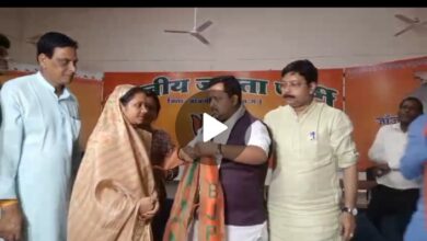 Yanita Chandra in BJP Entry: Big breaking…unable to work in Congress due to internal disagreements…! District Panchayat President entered BJP… Till now these leaders have joined BJP…see VIDEO