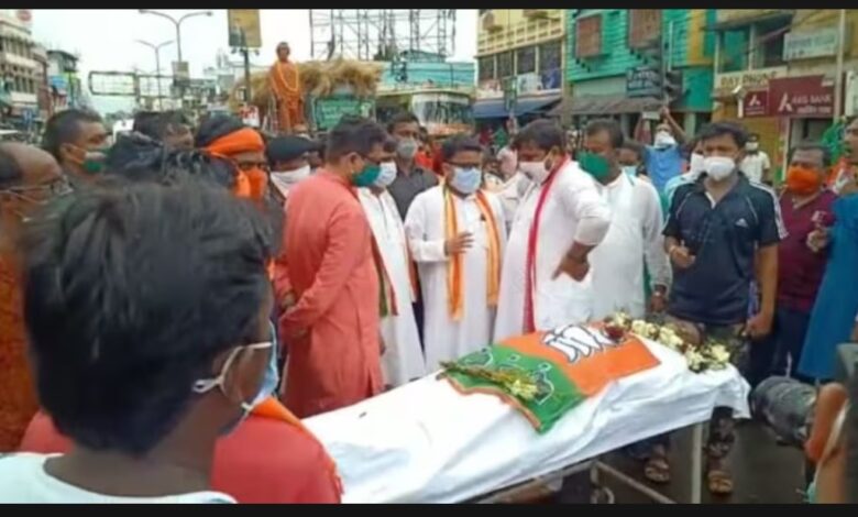 Poster Controversy: Big news…! Bloody clash between supporters of two parties…BJP worker dies