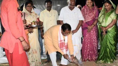 Balrampur News: Agriculture Minister Netam performed Bhoomi Pujan of Mother and Child Hospital and Critical Care Health Block in Balrampur