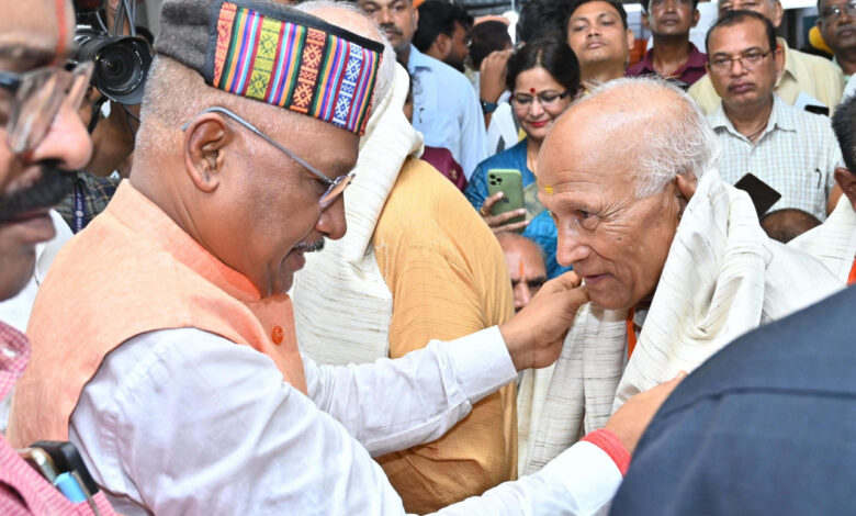 CM Vishnu Deo Sai: The sacrifice and penance of the democracy fighters can never be forgotten, the Loktantra Senani Sangh honored the Chief Minister