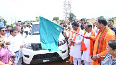 Green Flagged: On the instructions of the Chief Minister, Health Minister Jaiswal gifted four ambulances for the convenience of kidney patients of Gariaband district