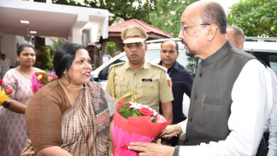 CG Governor Ramen Deka: Chhattisgarh's nominated Governor Ramen Deka was given a warm welcome on his arrival at the Raj Bhavan