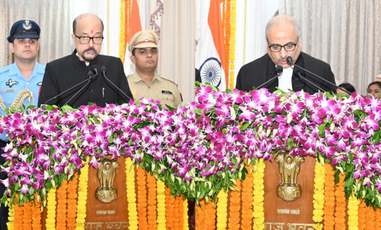 Took Oath as Governor: Governor Ramen Deka took oath as Governor of Chhattisgarh, Chief Minister Vishnu Dev Sai congratulated the new Governor