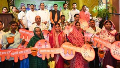 PM Awas Yojana: Revenue Minister got the PM Awas beneficiary inaugurated