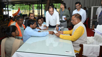 CM Jandarshan: Chief Minister inaugurated the Har Ghar Tiranga program, listened to the problems of the people in the Jandarshan, a large number of people reached the Jandarshan amidst drizzling rain