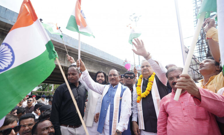 Tricolor Rally in Rajnandgaon: Chief Minister Vishnu Dev Sai participated in the Tricolor Rally in Rajnandgaon today