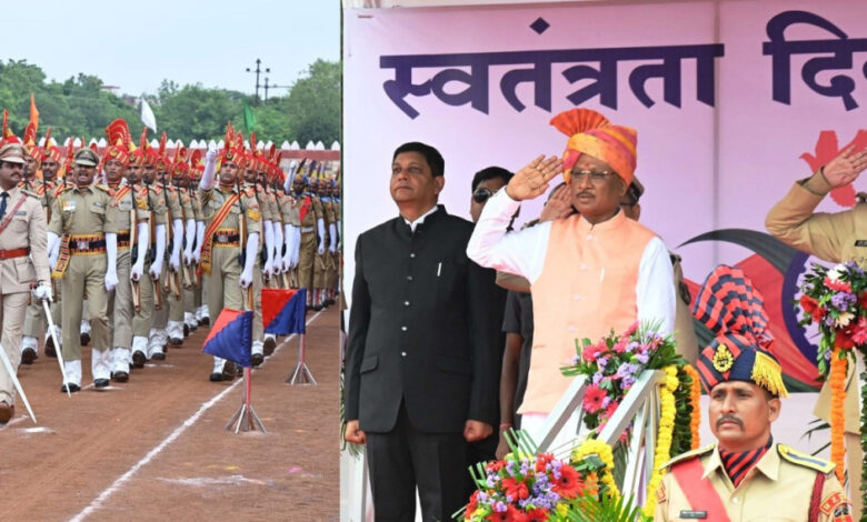 78th Independence Day: Chief Minister Vishnu Dev Sai hoisted the flag and took the salute of the parade at the state level celebration of Independence Day held at the Police Parade Ground in the capital Raipur this morning.