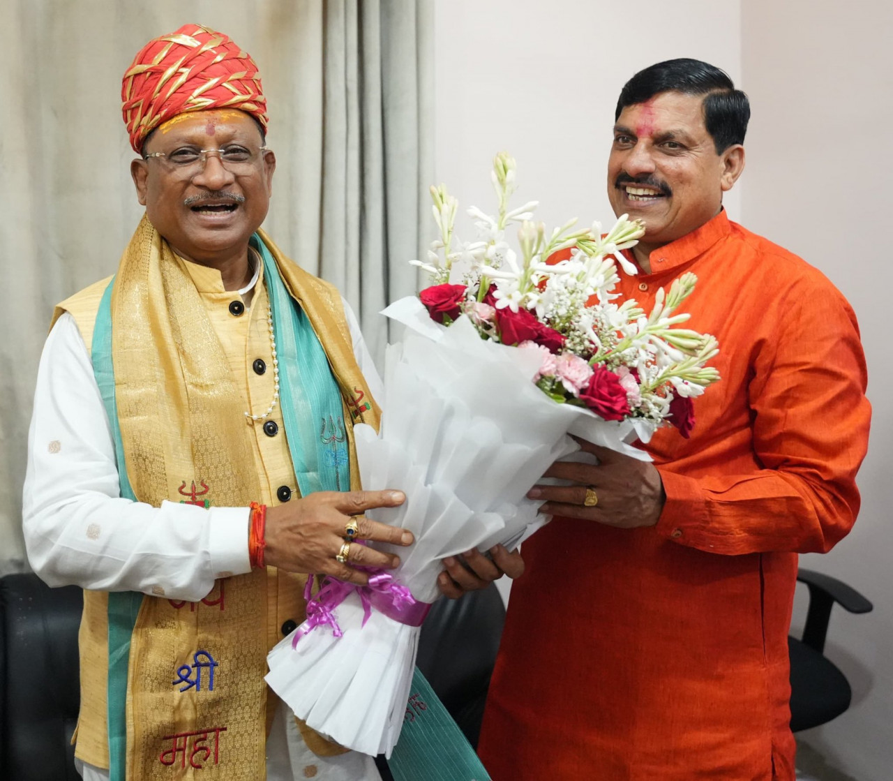 Courtesy Meet: Chief Minister Sai congratulated Madhya Pradesh Chief Minister Dr. Yadav on Rakshabandhan and Sawan Monday