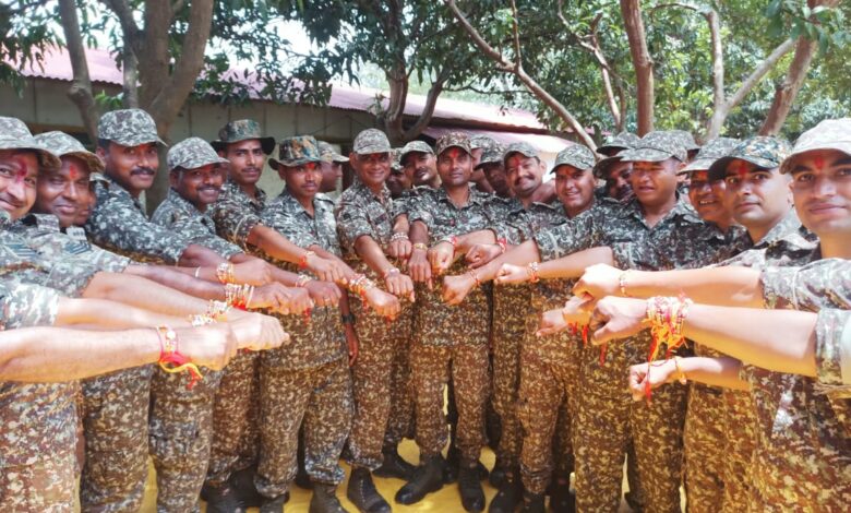 Raksha Bandhan in Police Camps: On the initiative of Chief Minister Vishnudev Sai, special Raksha Bandhan was organized in the police camps